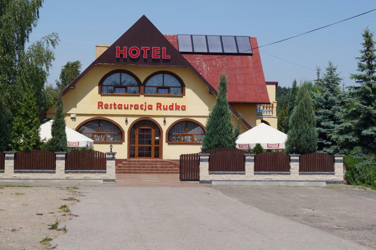 Hotel-Restauracja-Bar Rudka Ostrowiec Swietokrzyski Ngoại thất bức ảnh